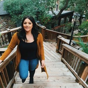 Meet your Posher, Veronica